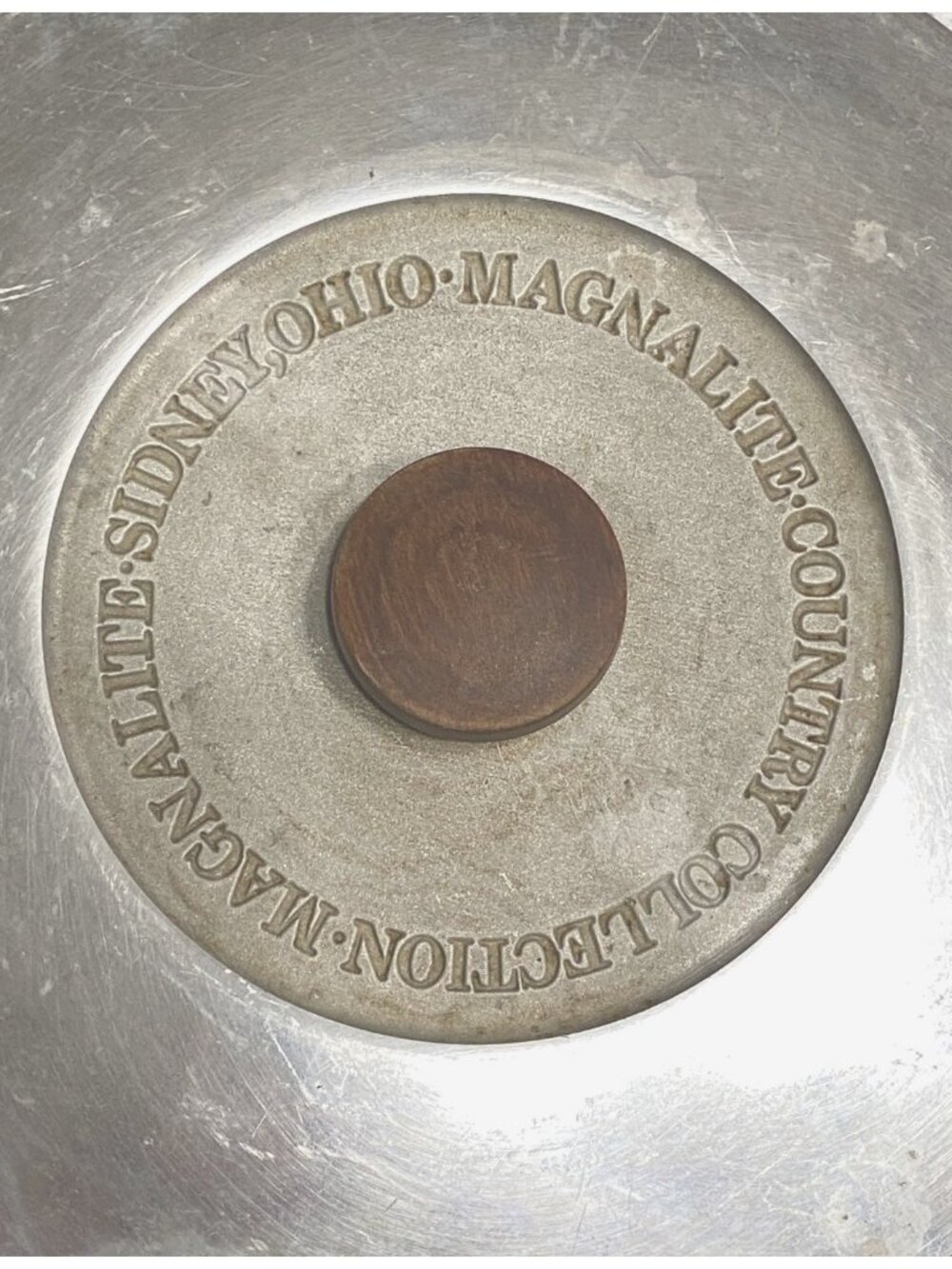 Magnalite Set of 2 Skillets Classic 10" Aluminum W Lid and 10" No Lid USA Made - Picture 2 of 16